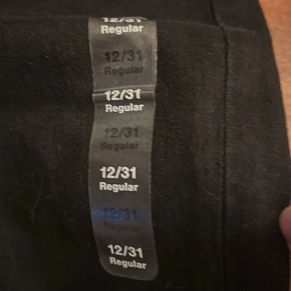 GAP NWT Women’s jeans - 12/31 Regular -Super Stretch -Universal Legging - Picture 8 of 9